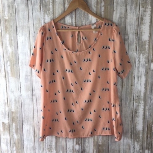 Francesca's Collections Tops - Francescas Pink Bird Blouse